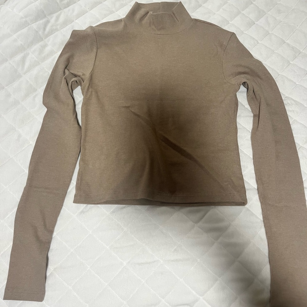 American eagle tan long sleeve turtle neck top size s